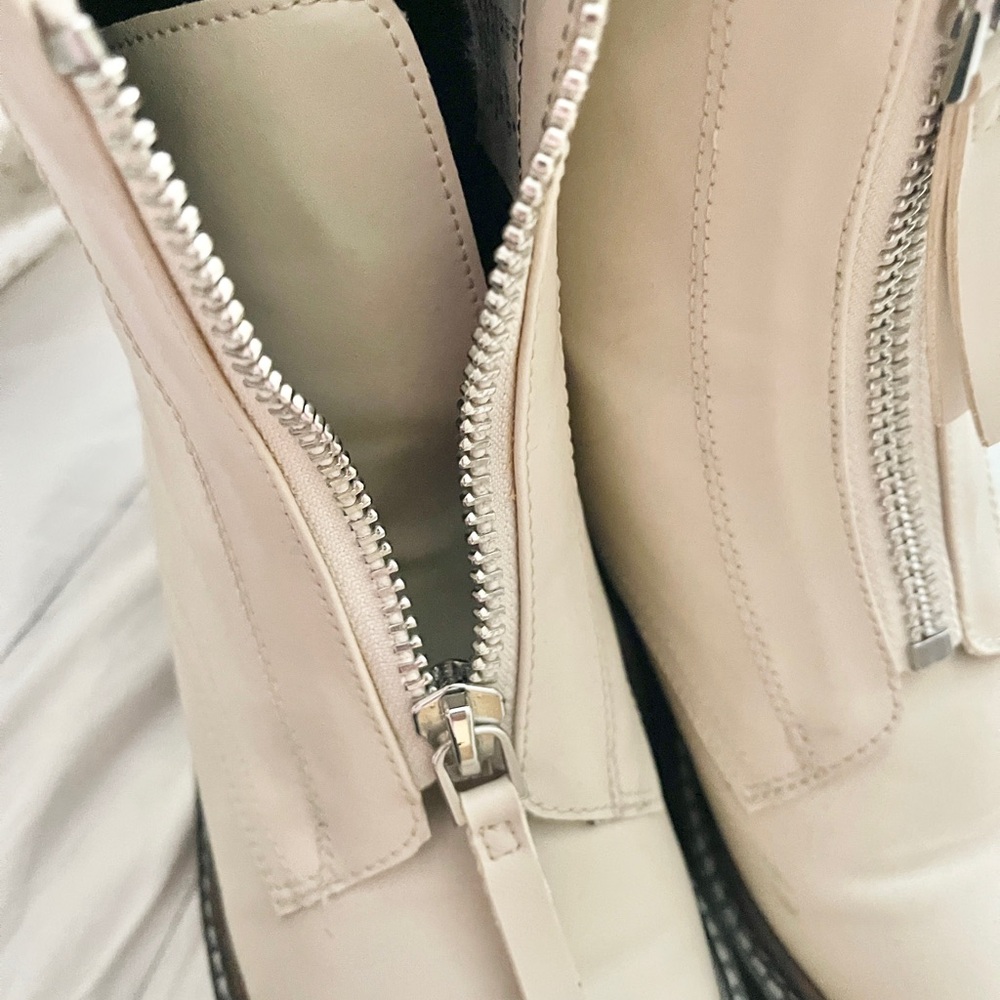 H&M Platform Boots Women size 8 Ivory Faux Leather Round Toe Side Zipper Ankle - Picture 7 of 7
